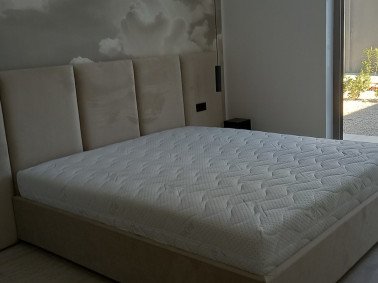 Box Spring krevet beige